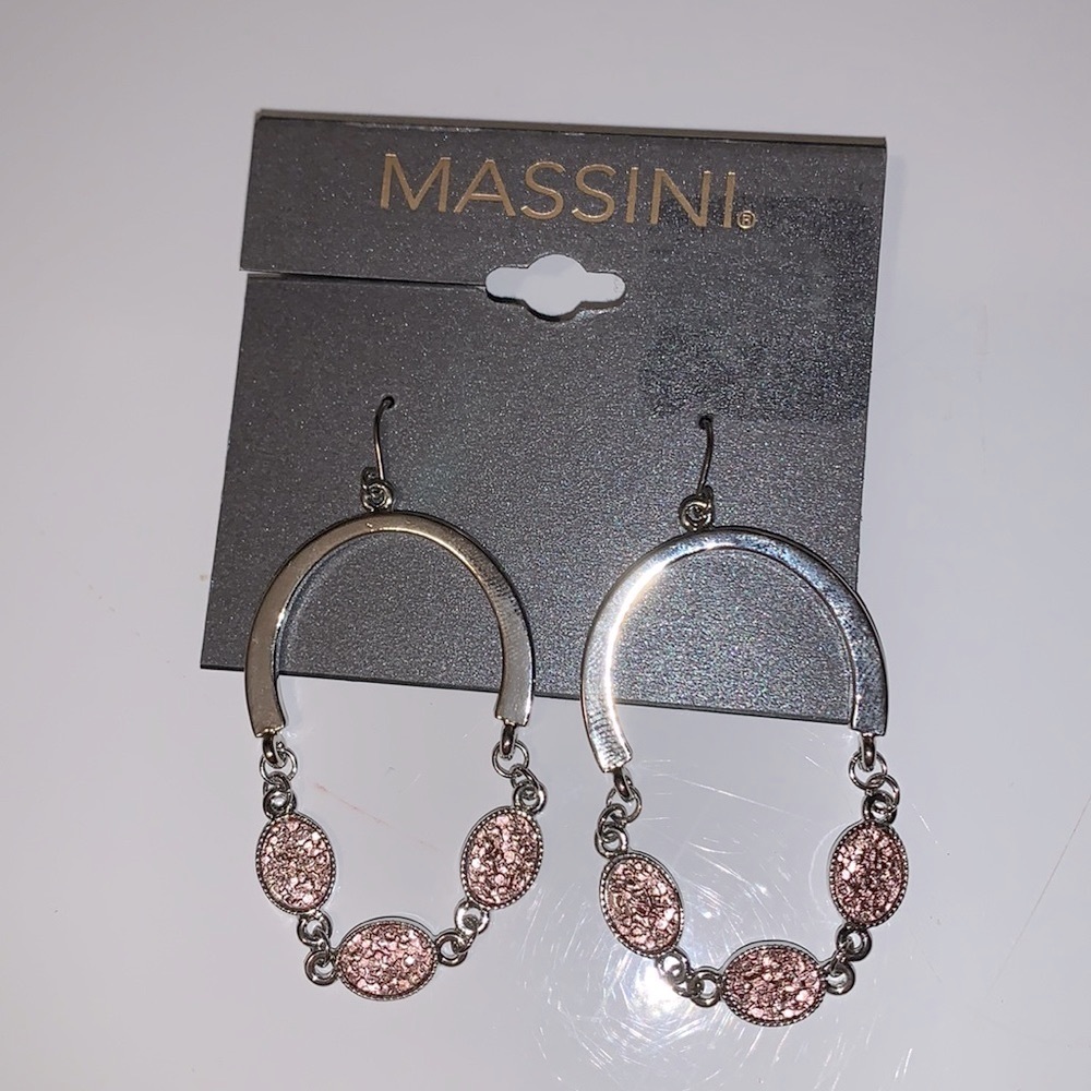 Earrings - Picture 1 of 2
